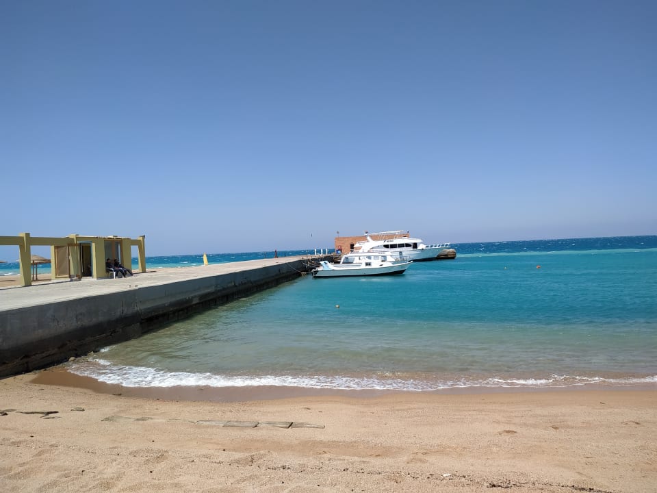 Strand Palm Beach Resort