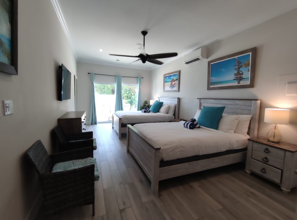 Zimmer Seascape Resort & Marina