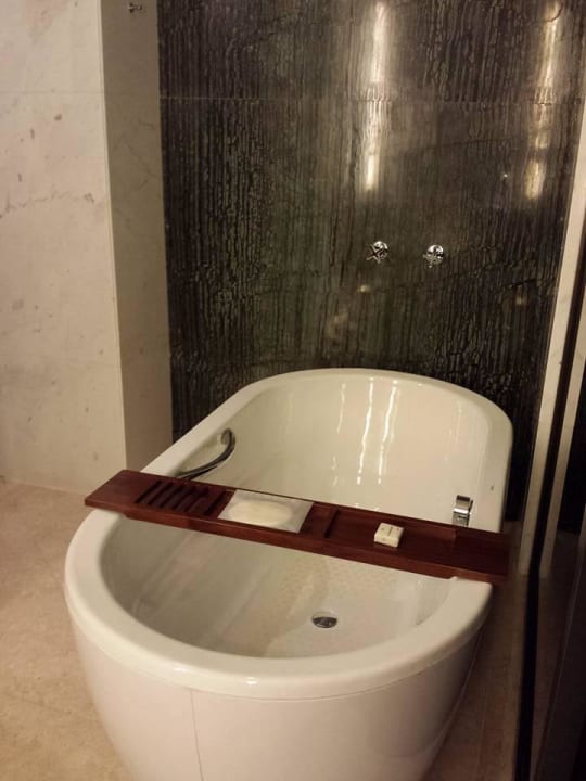 Badewanne Park Hyatt Abu Dhabi Hotel and Villas