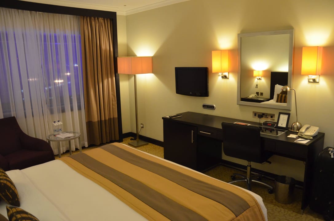 Zimmer Ramada Plaza by Wyndham Dubai Deira