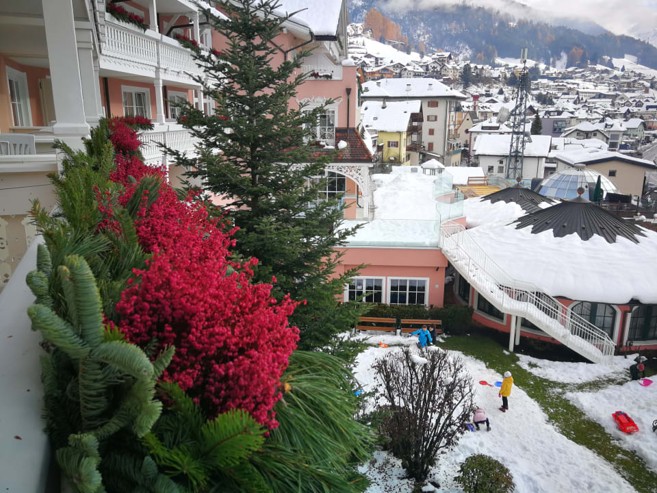 Ausblick Cavallino Bianco Family Spa Grand Hotel