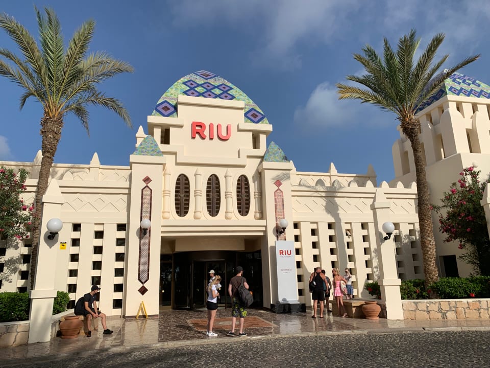 Außenansicht Hotel Riu Karamboa