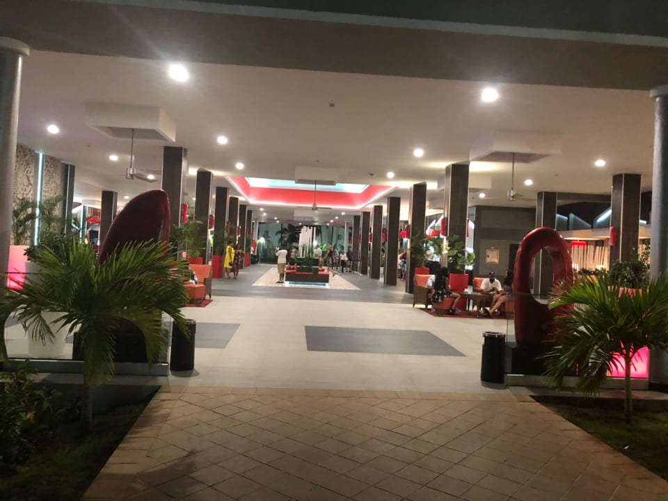 Lobby Hotel Riu Bambu