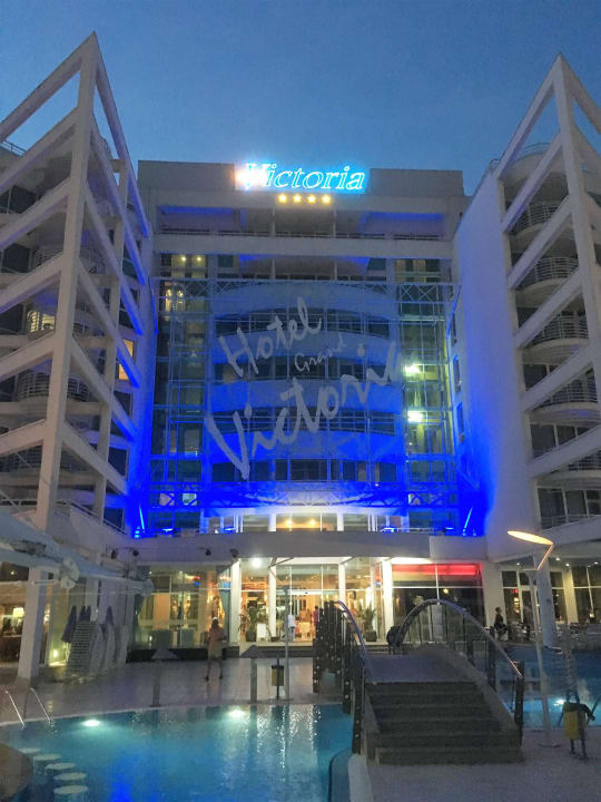 Hotel bei Nacht Effect Grand Victoria Hotel