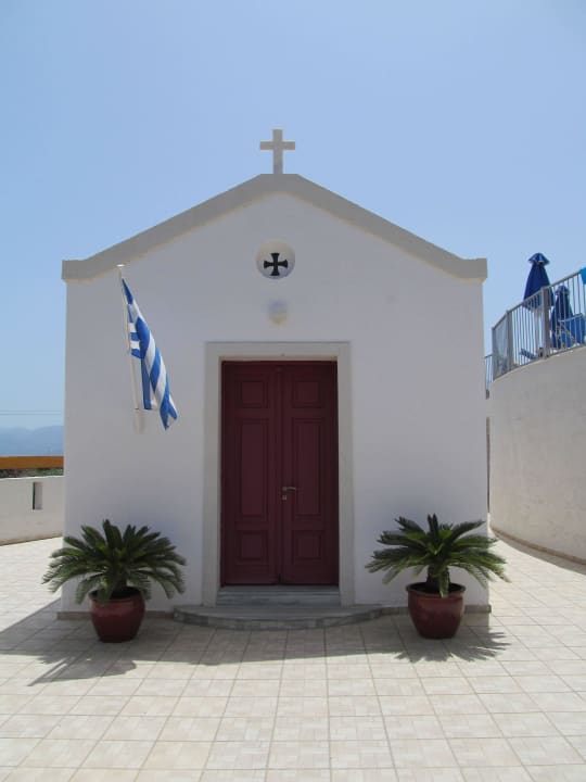 In der Anlage  Grand Hotel Holiday Resort