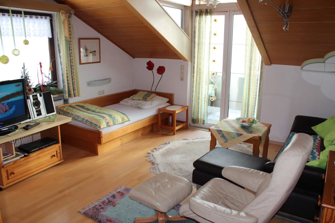 Wohnzimmer FeWo Silberberg Gästehaus Pension Stern