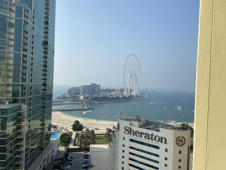 Ausblick Ramada Hotel and Suites by Wyndham Dubai JBR