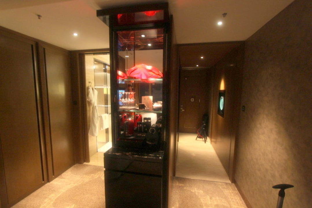 Minibar Hotel The Ritz-Carlton Hongkong