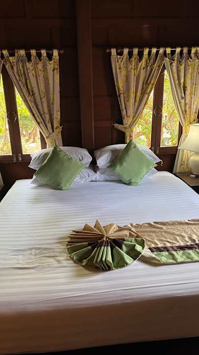 Zimmer Baan Amphawa Resort & Spa