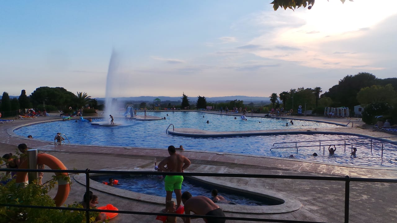 Panoramapool Camping Castell Montgri