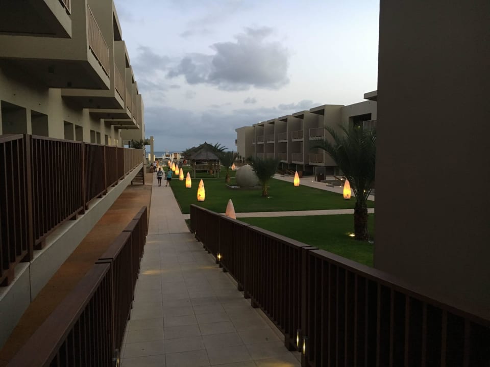 Abenstimmung Oasis Salinas Sea