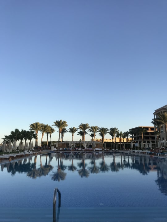 Pool Premier Le Reve Hotel & Spa