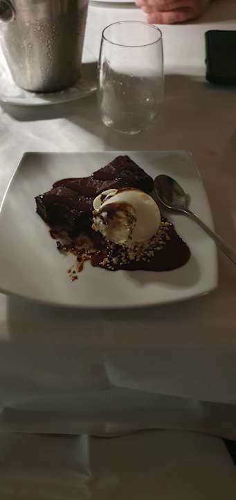 Gastro Anissa Beach & Village