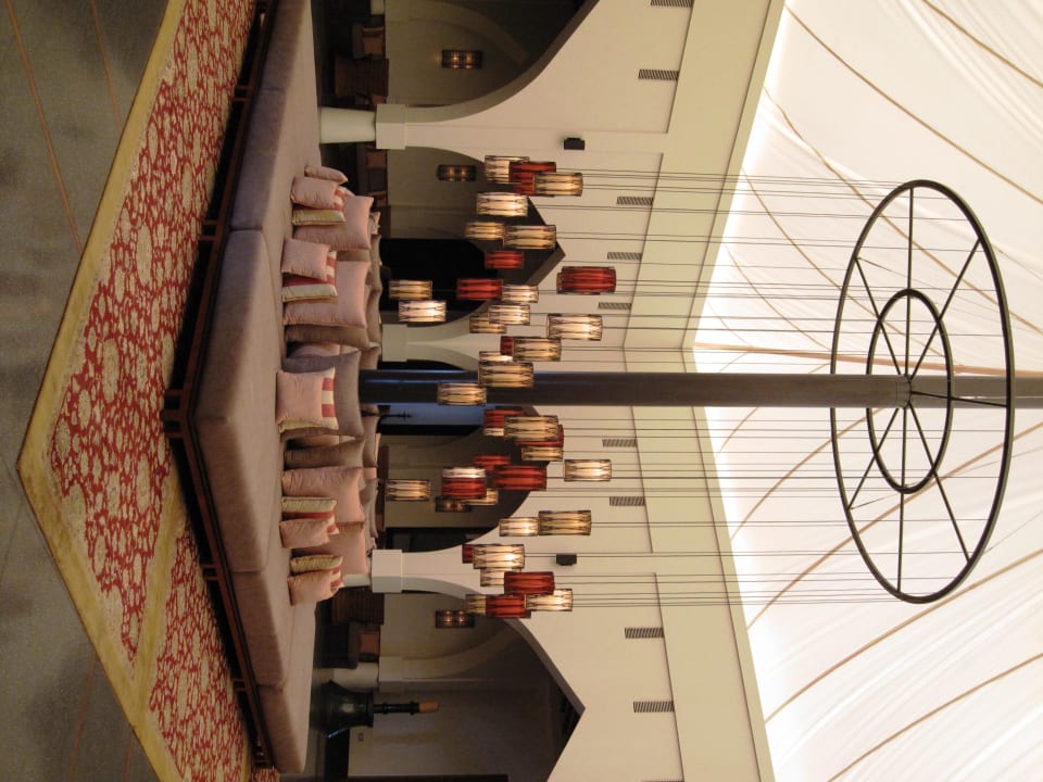 Die arabisch gestaltete Lobby The Chedi Muscat