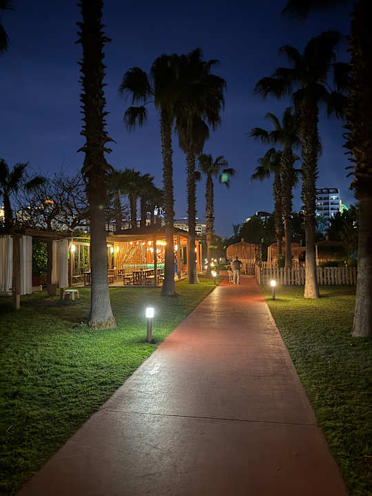 Gastro Saturn Palace Resort Hotel