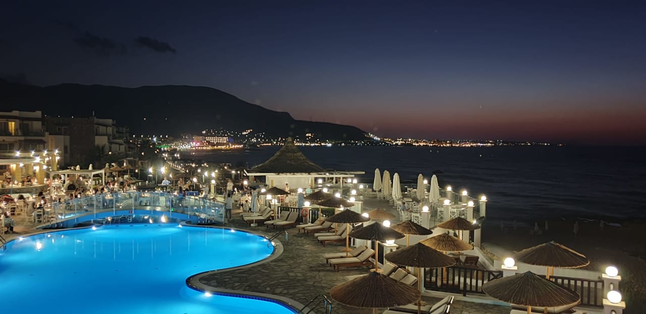 Ausblick Alexander Beach Hotel & Village Resort