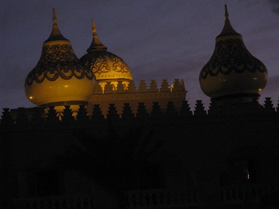 Hotel bei Nacht Pickalbatros Alf Leila Wa Leila Resort - Neverland Hurghada