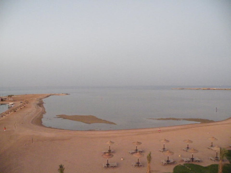 Strand bei Flut JAZ Aquamarine Resort