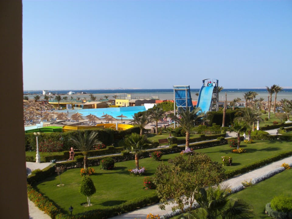 Eine der vielen Rutschen Titanic Beach Spa & Aqua Park