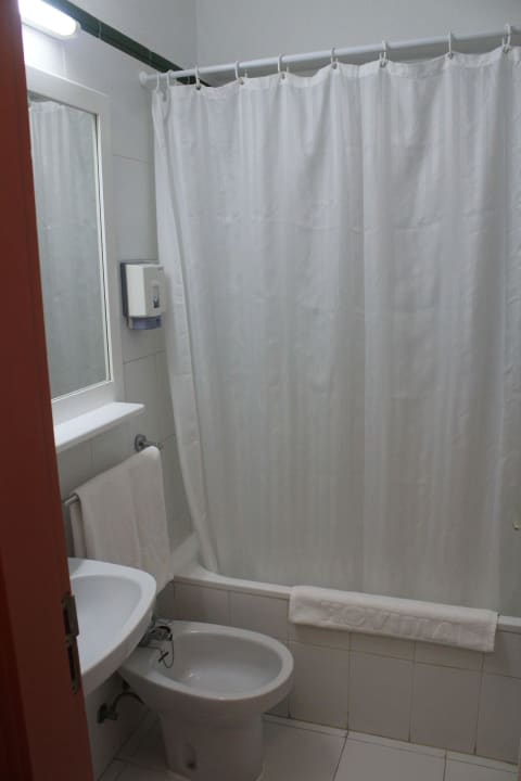 Badezimmer - Toilette gibt es rechts ;) HOVIMA Jardin Caleta