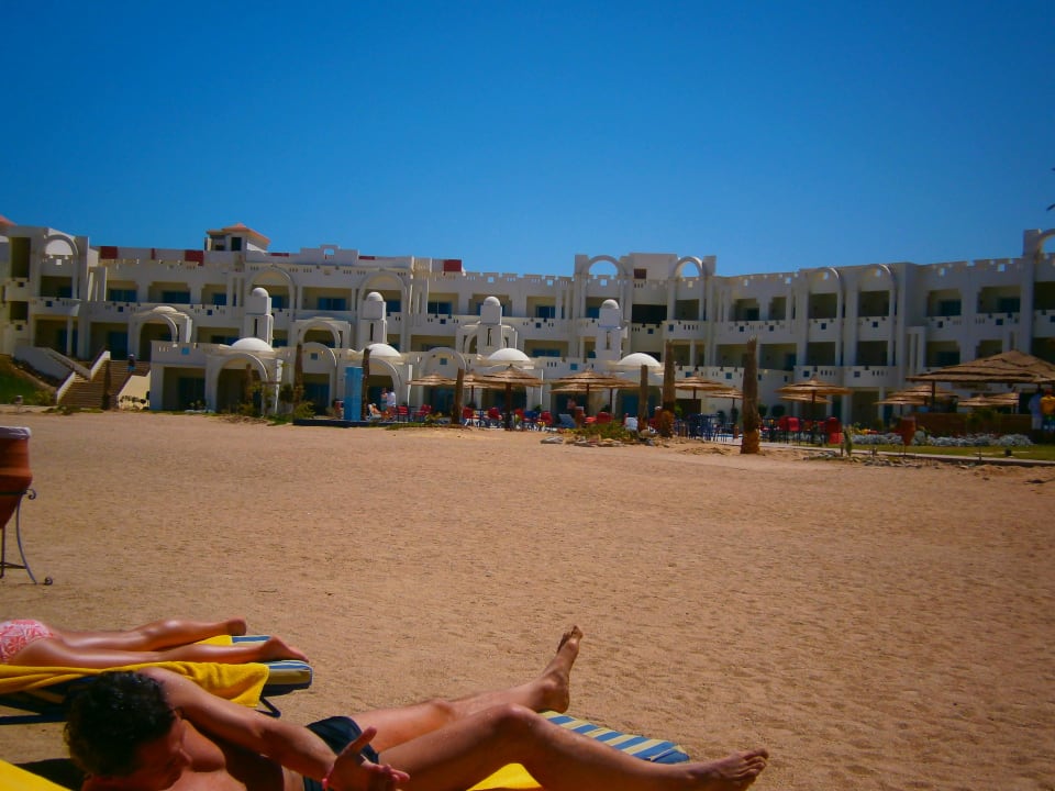 Hotel vom Strand aus Coral Sun Beach