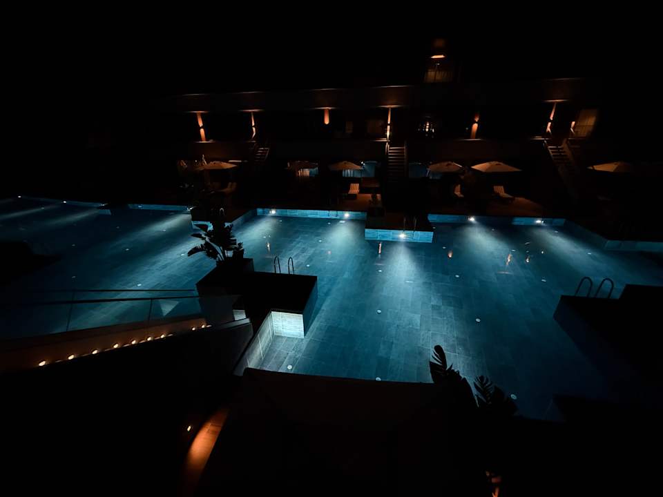 Pool Jacaranda Luxury Resort