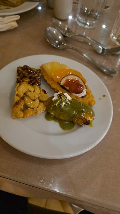 Gastro The Grand Palace - Adults only