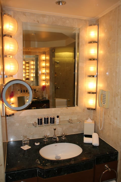 Waschtisch Hotel The Peninsula Bangkok