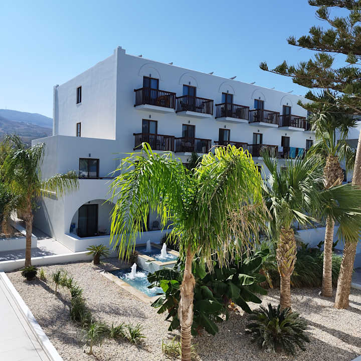 Außenansicht TUI BLUE Oceanis Beach and Spa Resort