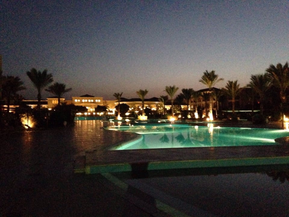 Abends tolle Beleuchtung JAZ Aquamarine Resort