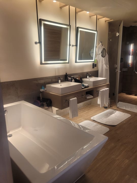 Zimmer Saadiyat Rotana Resort &  Villas