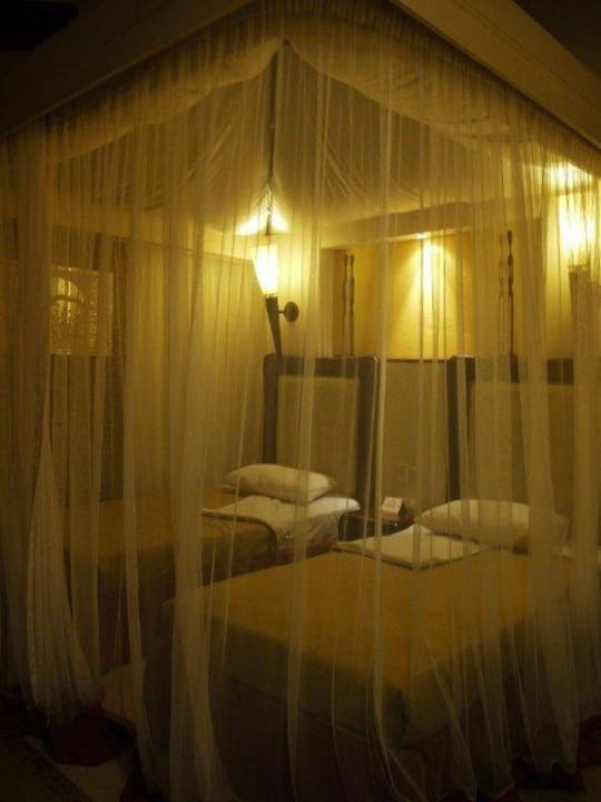 Schlafzimmer Ol Tukai Lodge