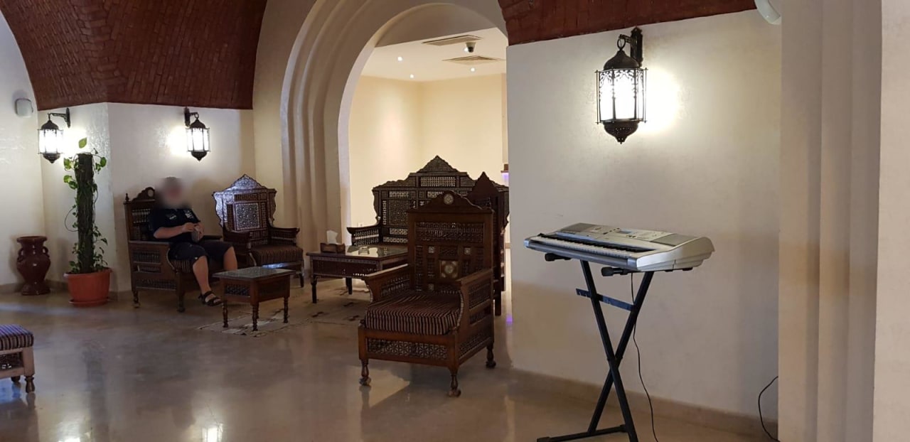 Lobby Rohanou Beach Resort