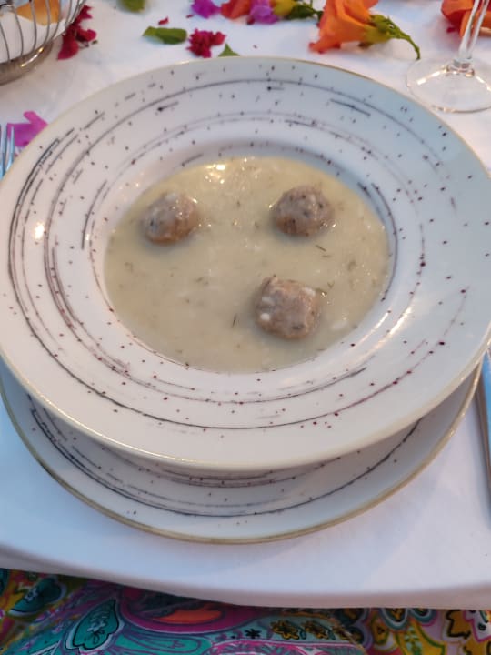 Gastro Bella Beach Hotel