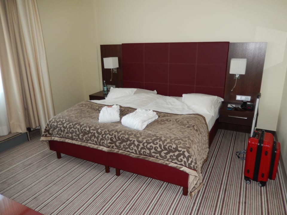 Doppelbett Steigenberger Hotel Graf Zeppelin