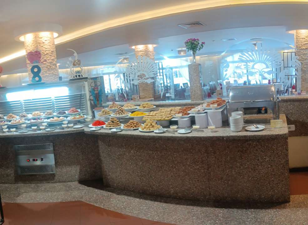 Gastro Brayka Bay Resort