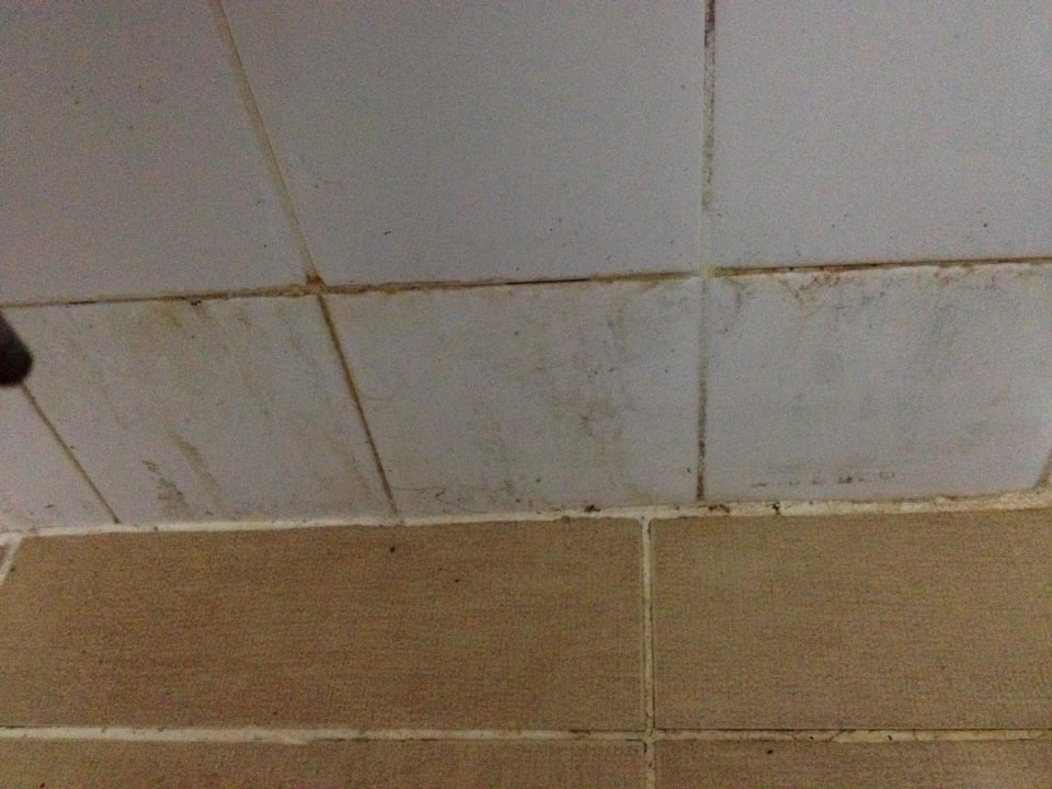 Fliesen Bad nach Zimmerübergabe Hotel Özgürhan