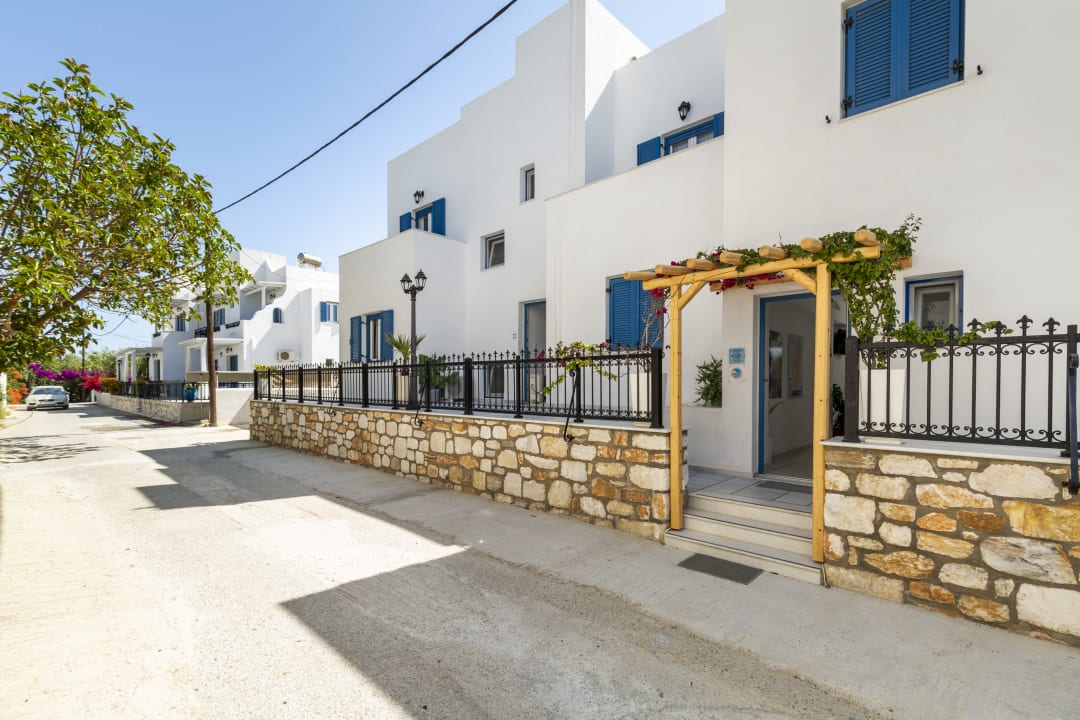 Außenansicht Ikaros Studios & Apartments