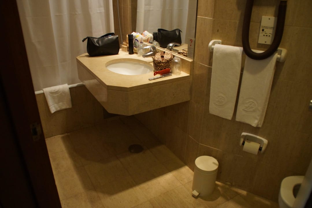 Bad Suite 16. Stock Hotel Dom Henrique - Downtown