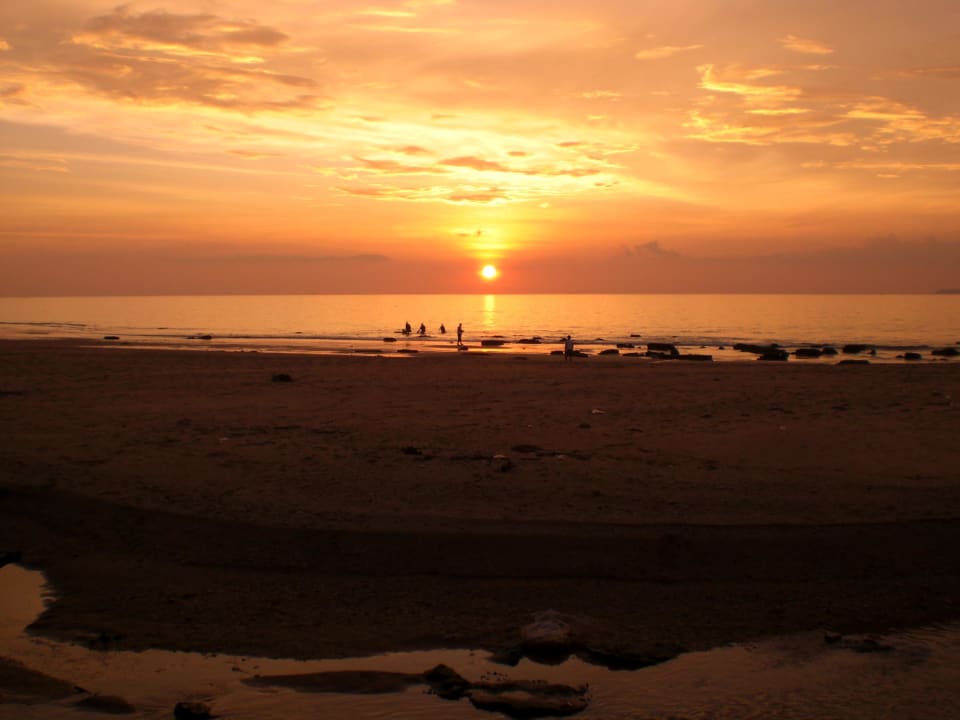 Sonnenuntergang Gooddays Lanta Beach Resort