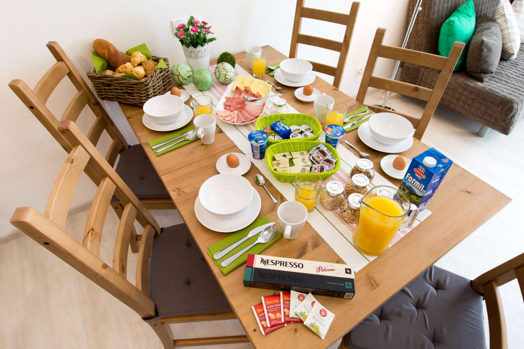 1ee5e4f0-6dcc-328b-8262-62ed0f1a2bd9