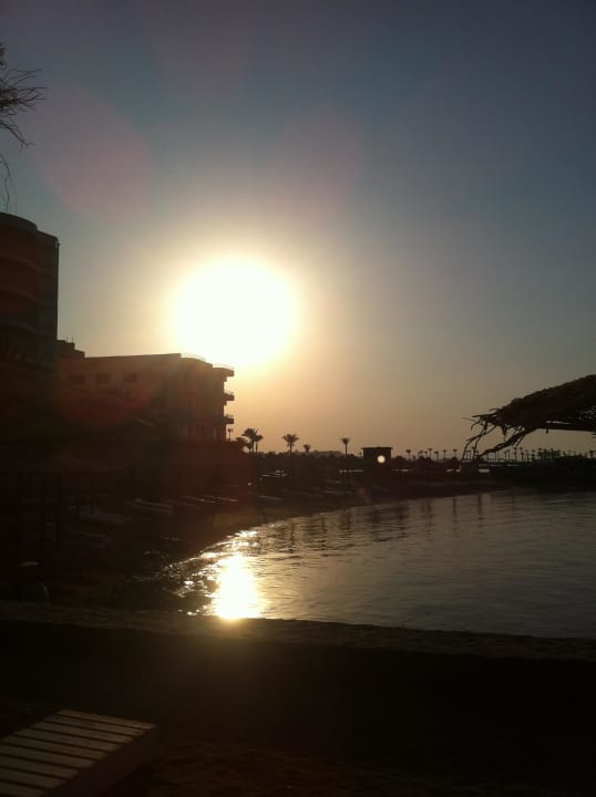 Beach  Royal Star Beach Resort