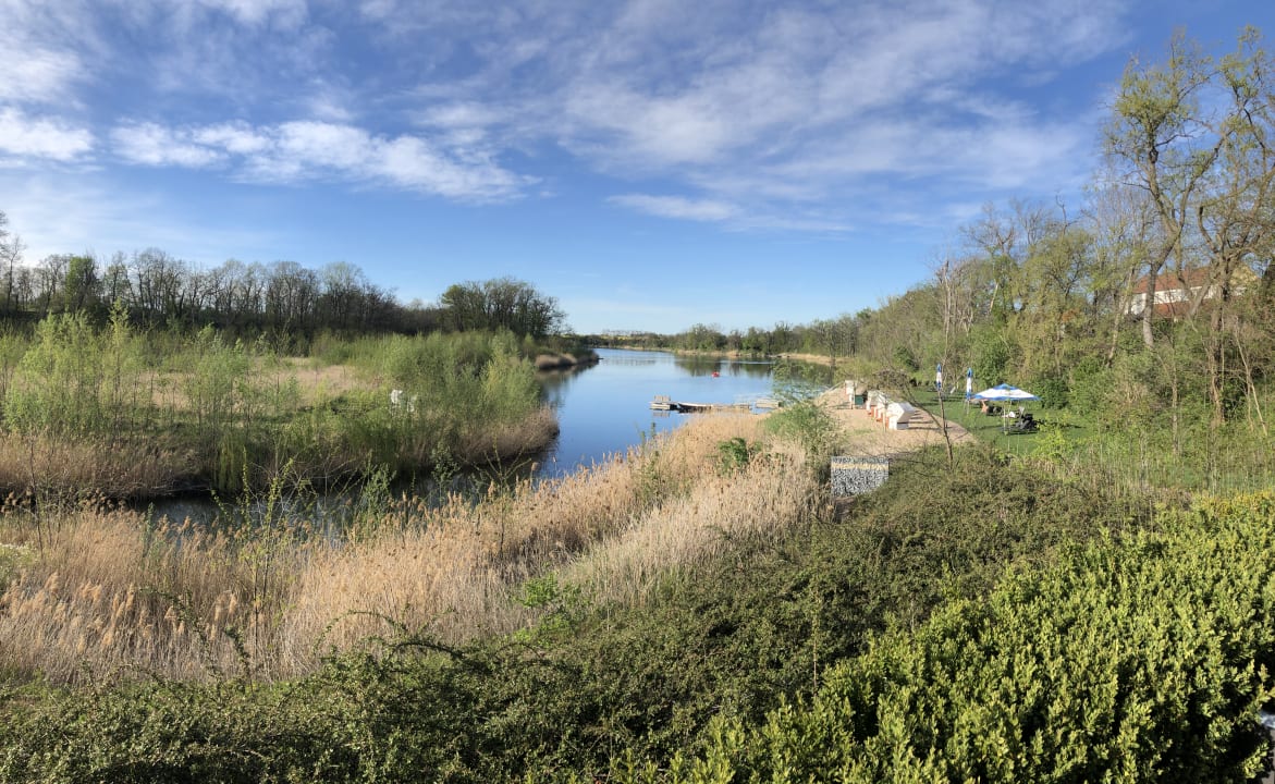 Strand Hotel Acamed Resort