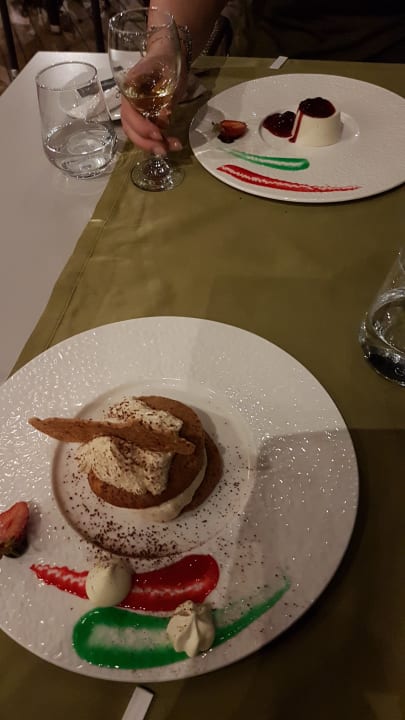 Gastro Xanadu Resort Hotel