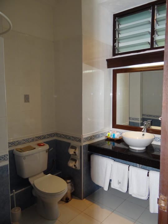 Bad Hotel Southern Palms Beach Resort