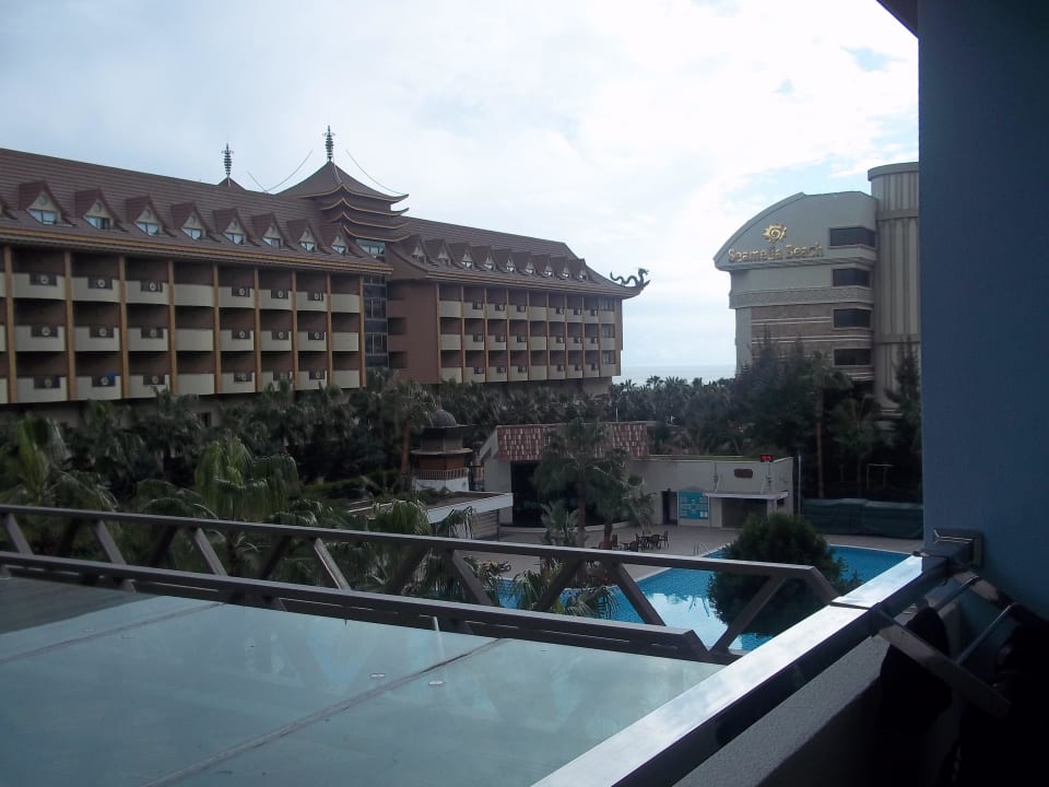 Unser Ausblick aus Zimmer 2110  Port Side Resort Hotel