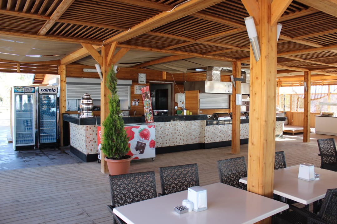 Strandbar Dream World Resort & Spa