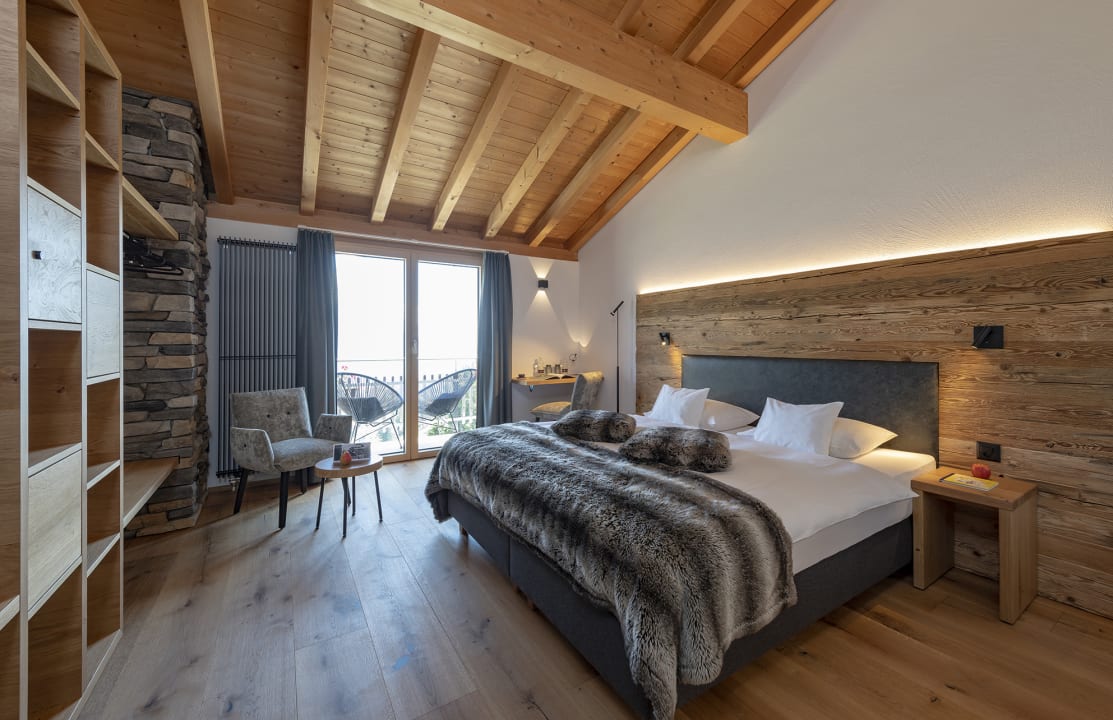 Zimmer Berghotel Tgantieni