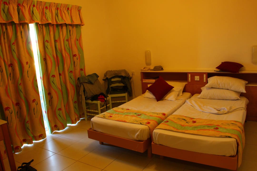 Zimmer Paradise Bay Resort Hotel