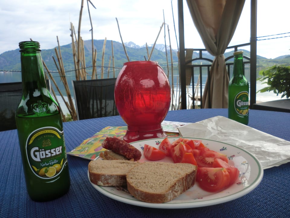 Jause direkt am See Haus Gschliefort